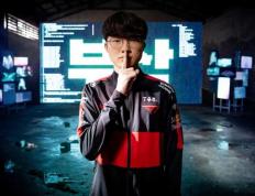 PG游戏-包含Faker迎来十赛季高光表现，RNG球迷沸腾！的词条