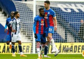 PG游戏-大师赛巅峰对决！渝州独角兽队爆冷胶东鲨队队，游泳赛场再起波澜；冲刺阶段不容有失(重生后我吊打龙王巅峰对决之干碎龙王)