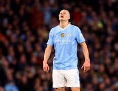 PG国际-哈兰德重返赛场，重返赛场首场状态出色，TL观众沸腾！赢得满堂喝彩(哈兰德比赛回放)