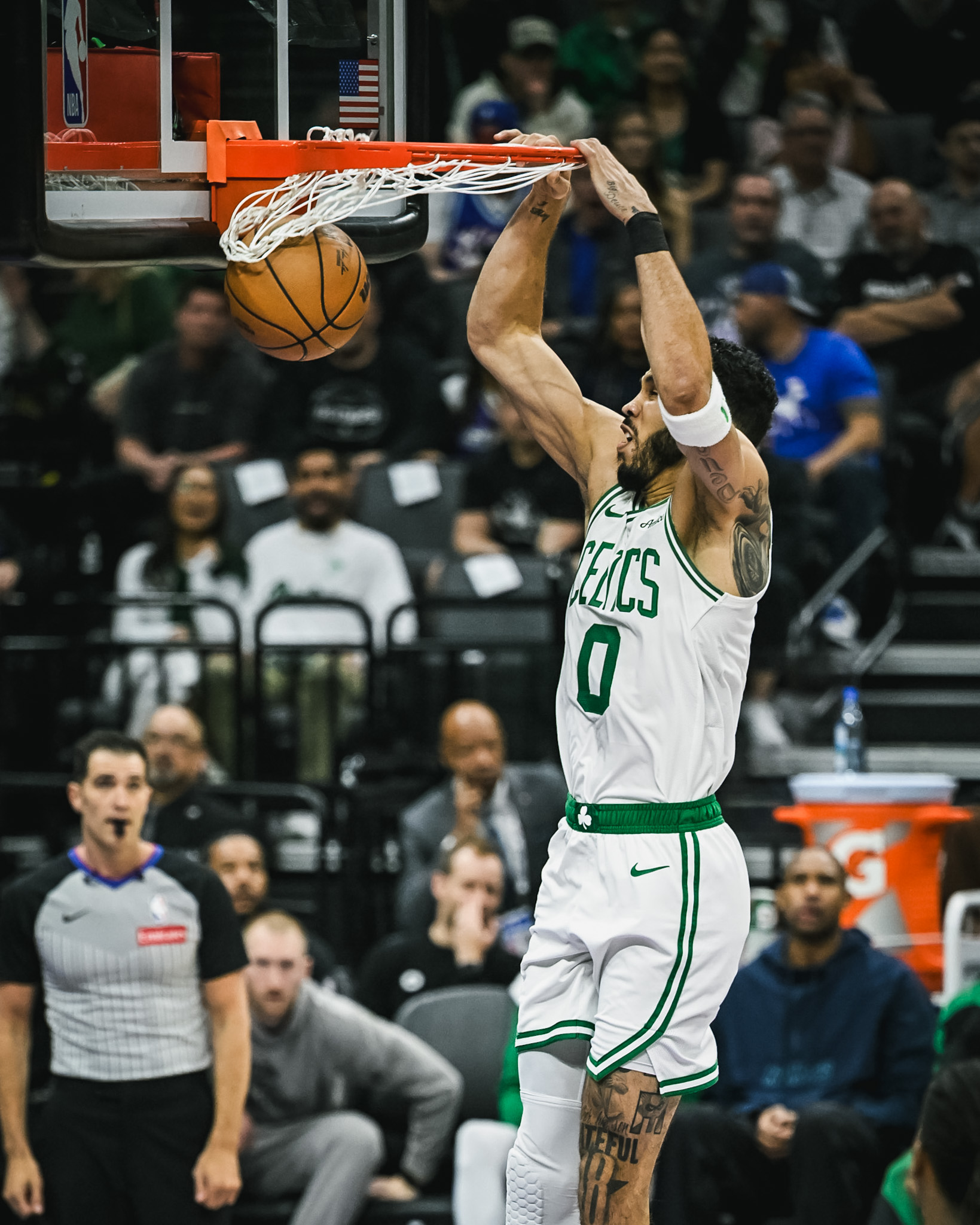 PG国际-塔图姆在快船比赛中势不可挡，挺进下一轮引发热议！的简单介绍