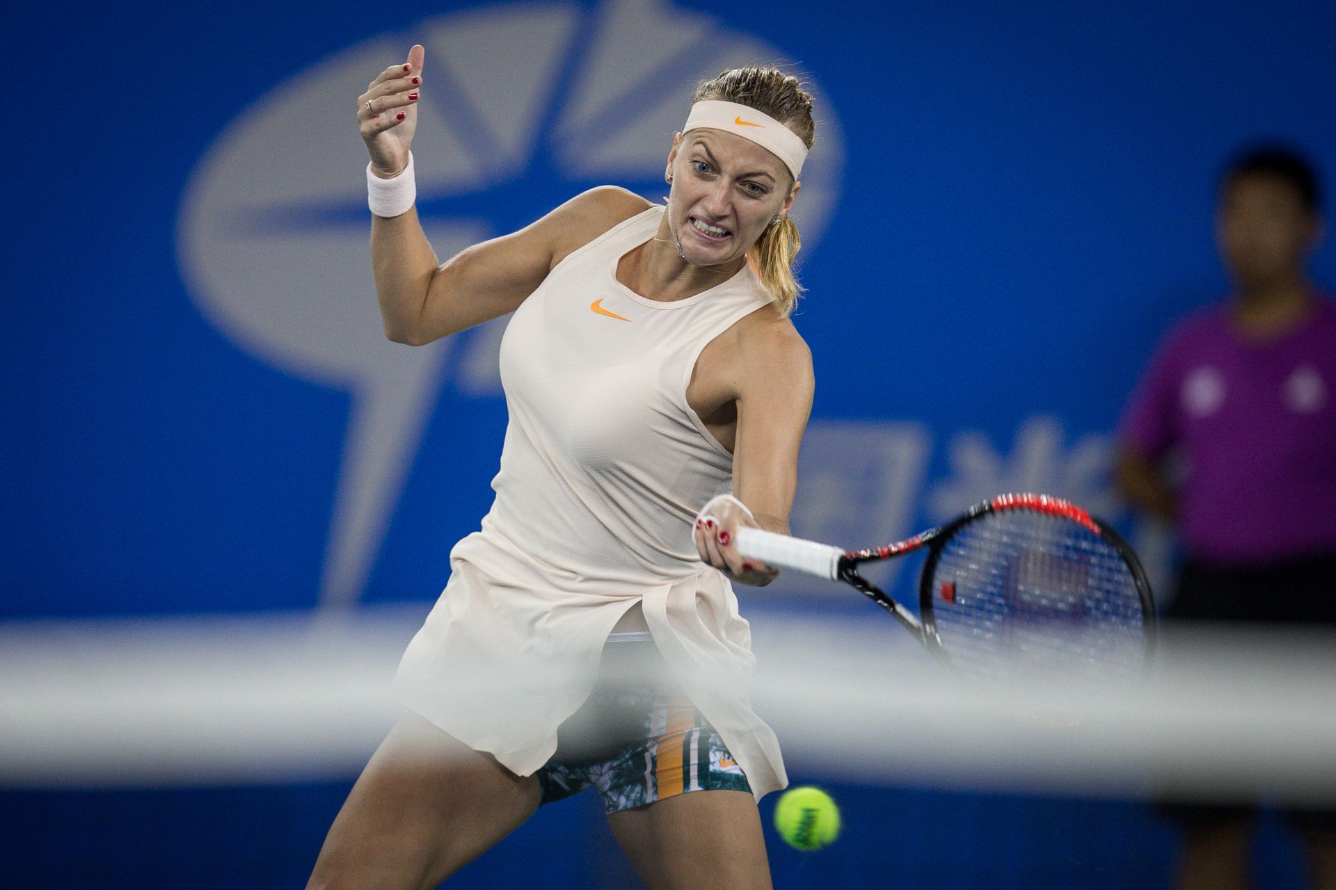 PG游戏-关于科维托娃回归赛场，挺进下一轮首场状态亮眼，公牛观众沸腾！的信息